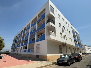 Apartment in Almoradí. Exclusiva oportunidad! piso acogedor listo para entrar a vivir