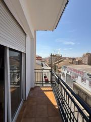 Appartement à Almoradí. Piso reformado, esquinero y listo para entrar a vivir