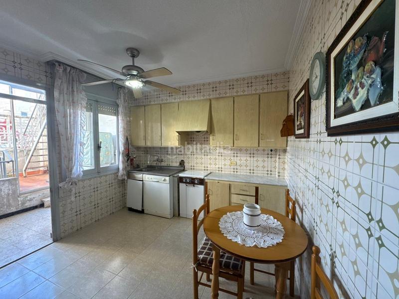 Foto 4a32a830-739d-4f16-8ff2-5cf79404f227. Casa amplia vivienda de dos plantas tu proyecto ideal! en Almoradí