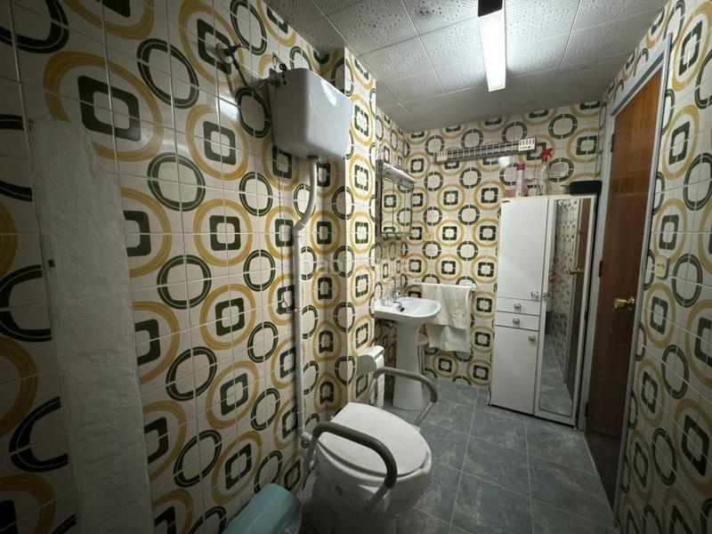 Foto 970150db-9c1f-4335-860a-a88c146e3402. Casa amplia vivienda de dos plantas tu proyecto ideal! en Almoradí