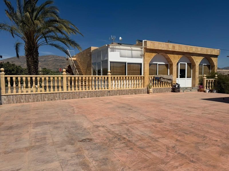 Foto 6d426774-9476-4be3-ac9a-2832567b7280. Xalet a Monforte del Cid