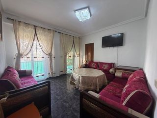 Apartament en Almorad�. Amplio piso en almorad�, ideal para familias o inversi�n