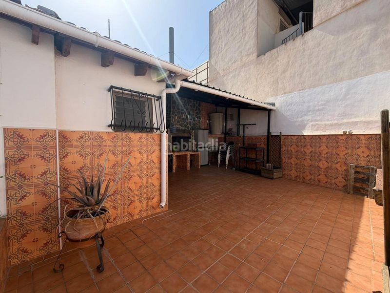 Foto c47e8029-d5b7-4507-923e-8b87f8d8b47f. Casa amb aparcament a Almoradí