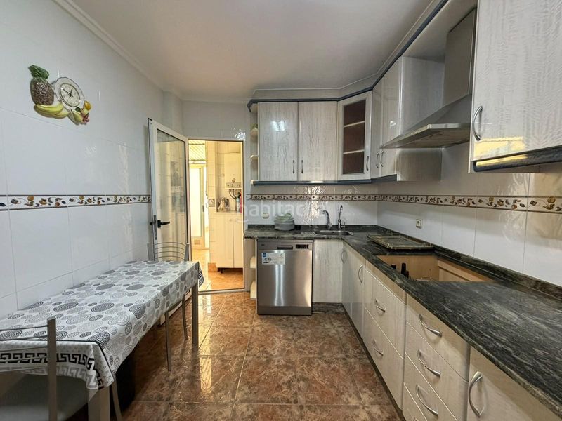 Foto 7132b41d-f498-422e-a68b-778a7a0044fc. Apartament amb calefacció a Centro Rojales