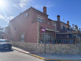 Casa en Dolores. Casa en una tranquila zona de dolores