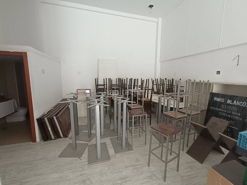 Foto 5e2fdc74-1e58-4954-b224-1d24497f6a6d. Local comercial a Valle de Mena