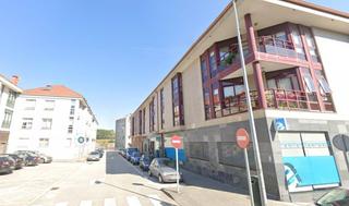 Alquiler Local Comercial en Concheiros - Fontiñas. Se alquila bajo a reformar