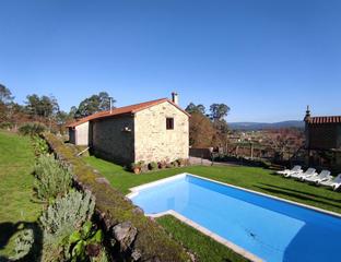 Casa  Lugar coruxido. A casa dos teus soos en brin