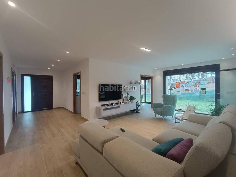 Foto 01f3c593-0224-4d13-9b22-1de059d459dd. Xalet amb calefacció aparcament a Trazo