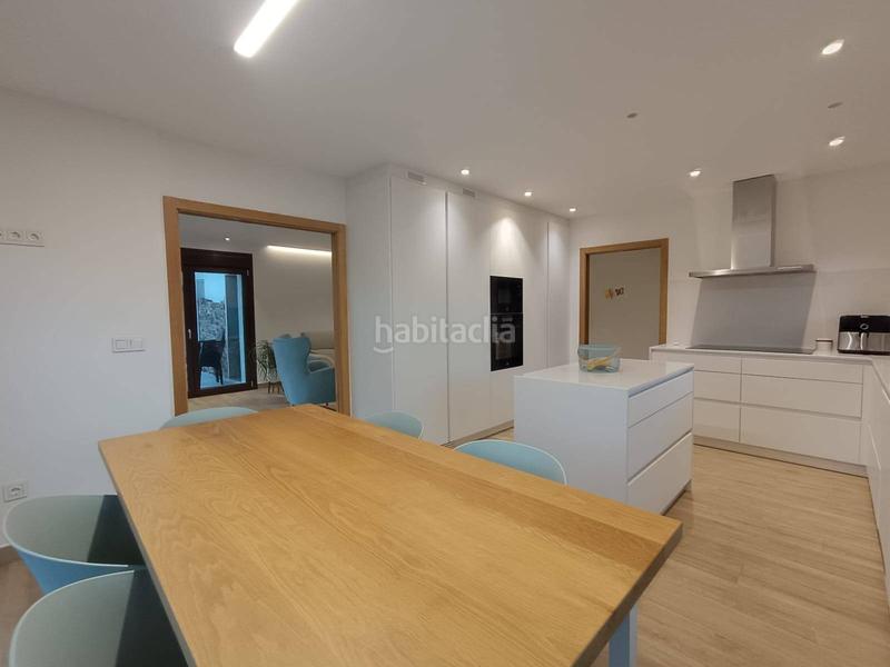 Foto 72f87ec4-64c0-4185-9c29-274712a5469a. Xalet amb calefacció aparcament a Trazo