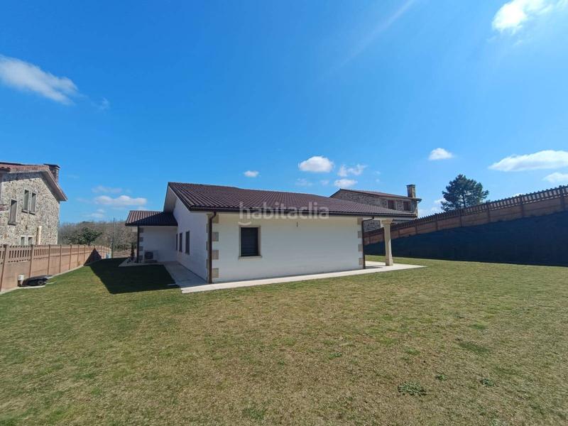 Foto 92de8898-cabc-4ace-8f4b-d8ebd237835e. Xalet amb calefacció aparcament a Trazo