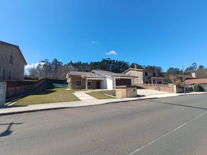 Foto a467abbc-7244-4dd3-ba04-c9007ebb9017. Xalet amb calefacció aparcament a Trazo