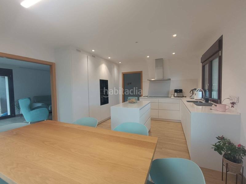 Foto dba18b85-ef84-4842-9dec-b905e97b6250. Xalet amb calefacció aparcament a Trazo