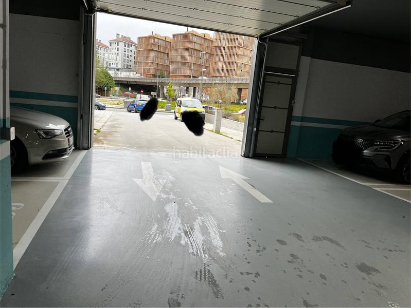 Foto 124ef084-471c-4b1d-9074-dd1dd0f3aca7. Parking voiture dans Ensanche - Sar Santiago de Compostela