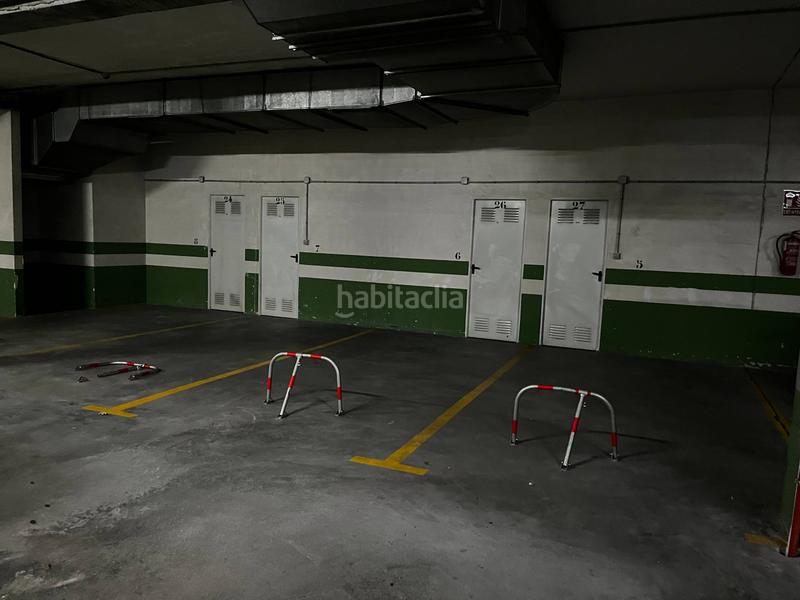 Foto c09d36c9-b90a-4eab-8485-31e67bb45cf6. Parking voiture dans Ensanche - Sar Santiago de Compostela