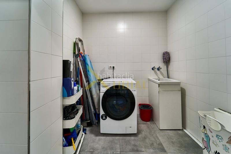 Foto 049db6e2-8f3a-4555-ada3-e254198eebb7. Appartamento in paseo ronda 38 in Riazor - Visma Coruña (A)