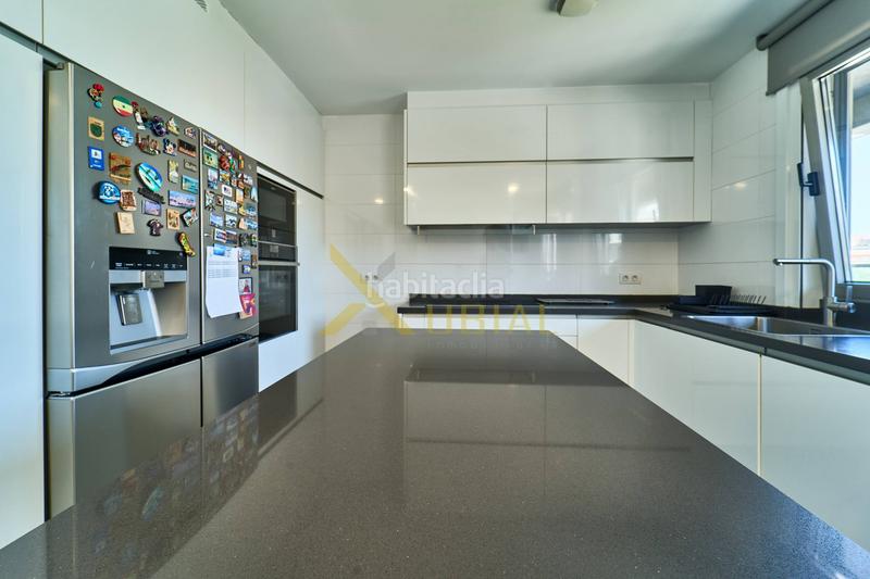 Foto 5f179024-07be-4168-ae96-a3d3e28758dc. Appartamento in paseo ronda 38 in Riazor - Visma Coruña (A)