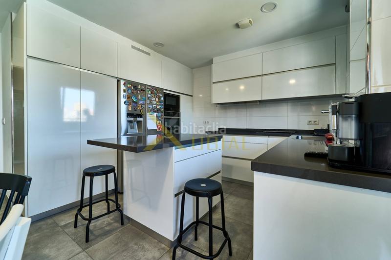 Foto 62343028-5a82-45e2-94ac-88419b942300. Appartamento in paseo ronda 38 in Riazor - Visma Coruña (A)