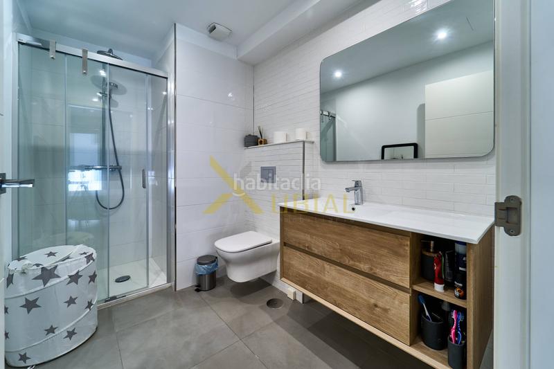 Foto 90d3a2f8-ac70-479e-afb4-5d069f6762b9. Appartamento in paseo ronda 38 in Riazor - Visma Coruña (A)