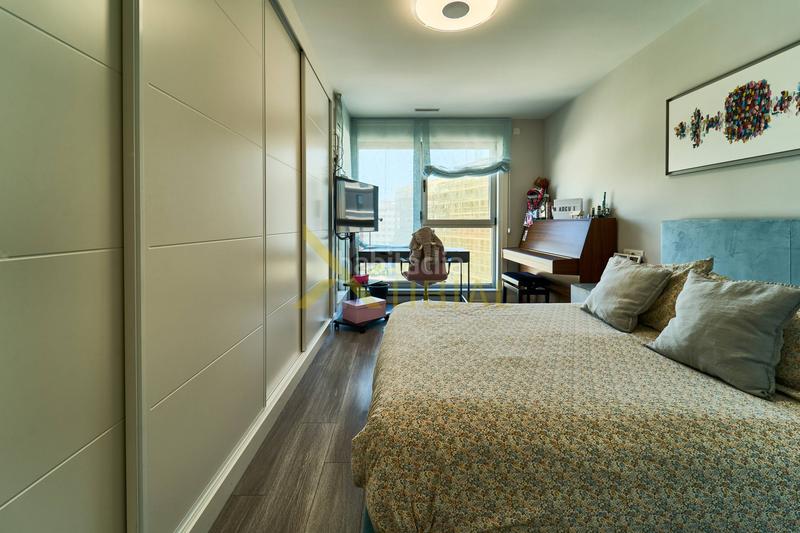 Foto ef8c8c75-dfe5-44b6-b869-5e10369f0c42. Appartamento in paseo ronda 38 in Riazor - Visma Coruña (A)