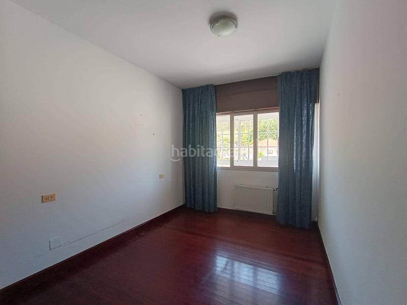 Foto 89f5d6fa-c4fa-41bd-9139-a0fc9174377b. Pis amb calefacció aparcament a Boiro