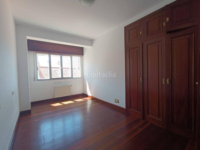 Foto a9685d6e-8de8-45c2-b429-c8af27caa266. Pis amb calefacció aparcament a Boiro