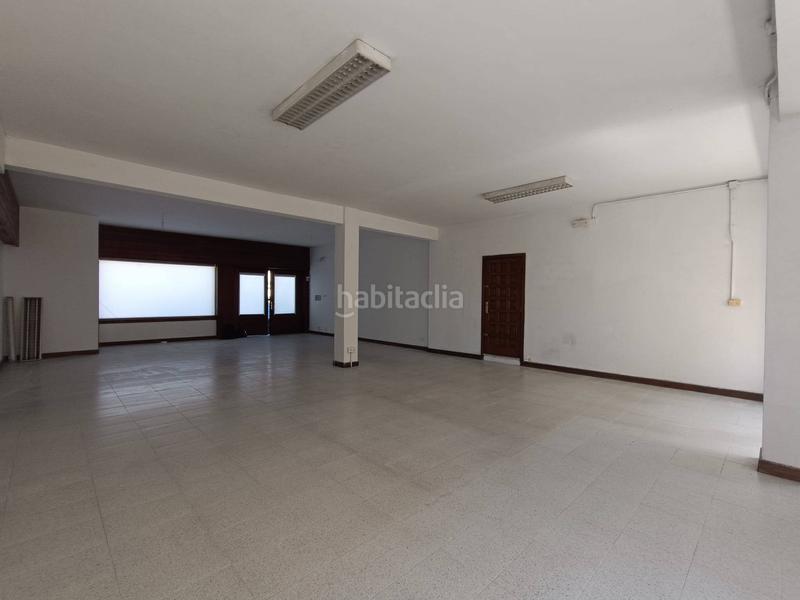 Foto f6d3d785-f8c4-4369-97c1-43459eebad18. Pis amb calefacció aparcament a Boiro