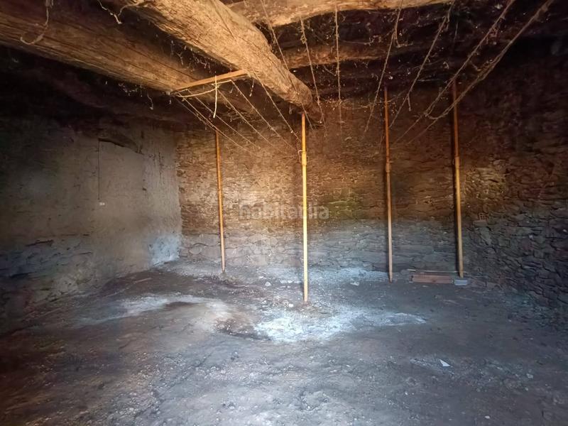 Foto 77f66005-430b-4567-a7ce-384af5eae59a. Casa amb aparcament a Trazo