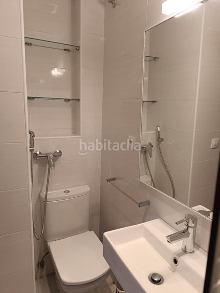 Foto 6acbaeab-d4c9-4837-889e-ebf417fde5cd. Dúplex excelente piso buhardilla jardin bien situado y con reforma perfecta en Santiago de Compostela