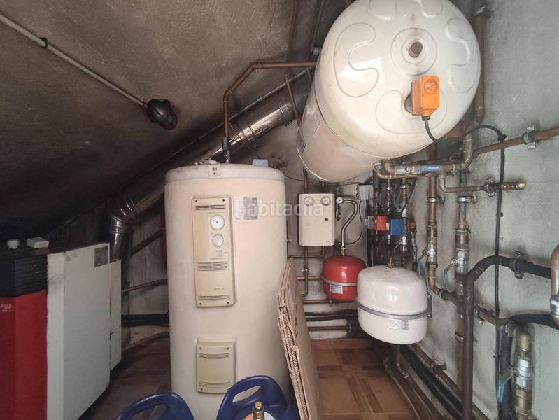 Foto 5b713928-5413-4a93-96aa-d32e719e2c38. Chalet mit heizung parking in Bertamirans Ames