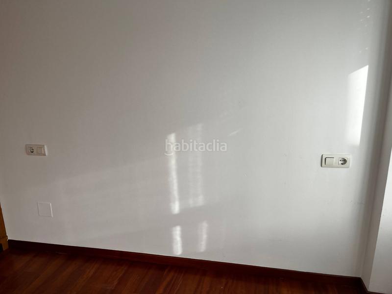 Foto f87620e2-f59b-4f21-baba-62dbbc379d81. Affitto appartamento con riscaldamento parcheggio in Santiago de Compostela