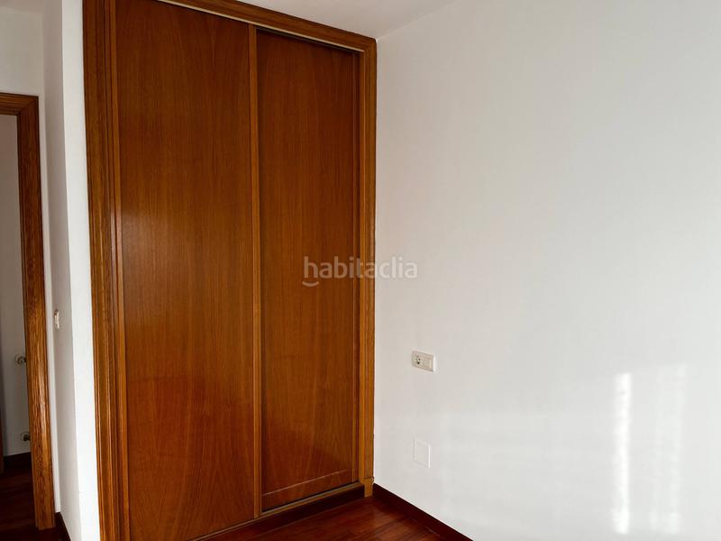 Foto a1510544-ef7b-41b6-a391-3c0a0881c687. Lloguer pis amb calefacció aparcament a San Lázaro - Meixonfrío Santiago de Compostela