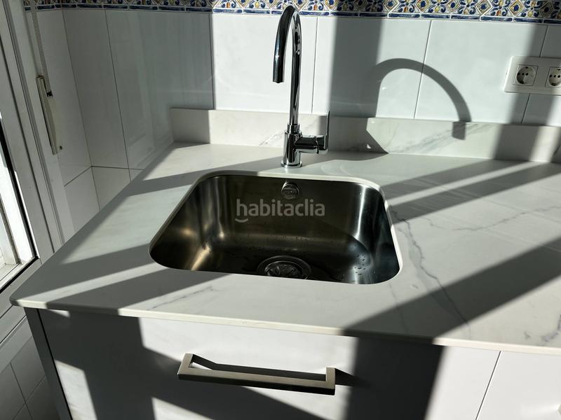 Foto b040d208-2d20-4184-a8d2-079aed42a5d7. Lloguer pis amb calefacció aparcament a San Lázaro - Meixonfrío Santiago de Compostela