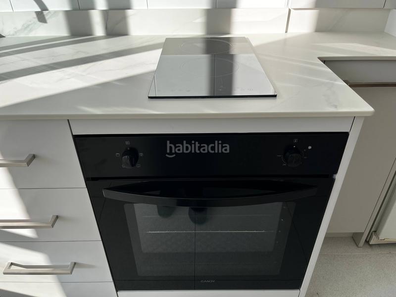 Foto b9f3774a-ff2a-409a-90ea-0b33cc40eec6. Lloguer pis amb calefacció aparcament a San Lázaro - Meixonfrío Santiago de Compostela