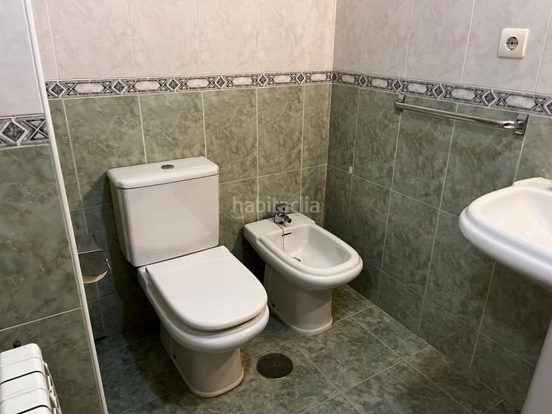 Foto 58a88e4f-0915-48a3-a166-51caf96d1bc5. Rent flat with heating parking in San Lázaro - Meixonfrío Santiago de Compostela