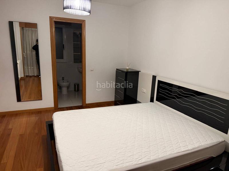 Foto 1a593d0d-89f4-4d2a-803c-e5c329d49455. Rent flat with parking pool in Concheiros - Fontiñas Santiago de Compostela