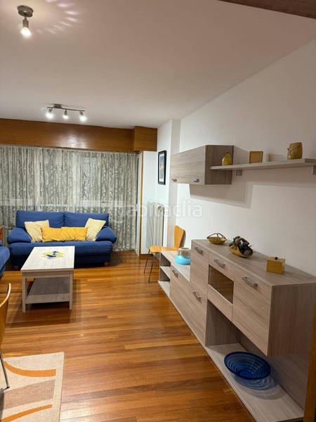 Foto 92699be8-faf2-4829-9c64-10d974ef04cb. Rent flat with parking pool in Concheiros - Fontiñas Santiago de Compostela