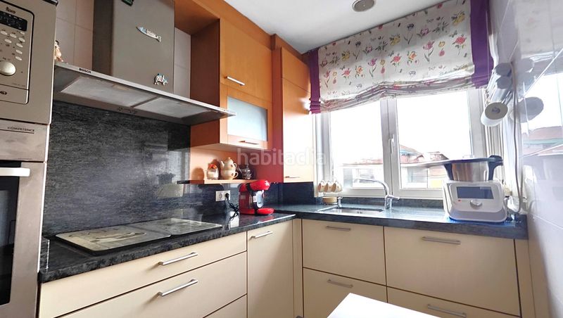 Foto 662c4c7f-78d2-4713-be33-54b6f6bcf3ac. Ático  dúplex en venta xunta o corte inglés en Santiago de Compostela