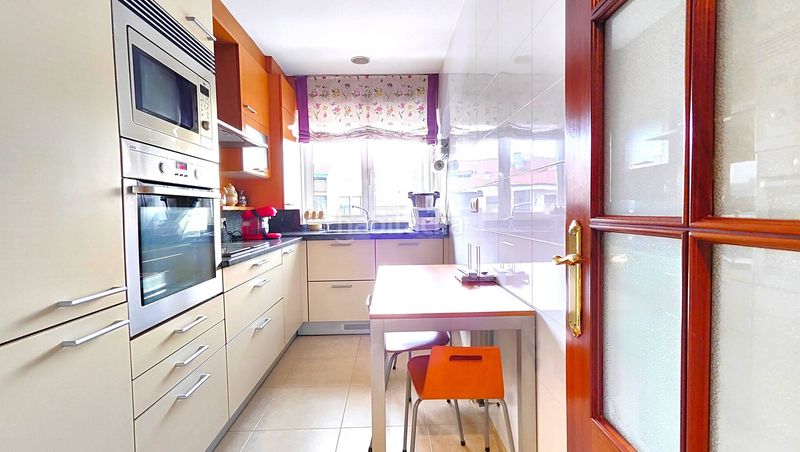 Foto 6be769f6-cbb4-4c0d-9f80-93ca86886f27. Ático  dúplex en venta xunta o corte inglés en Santiago de Compostela