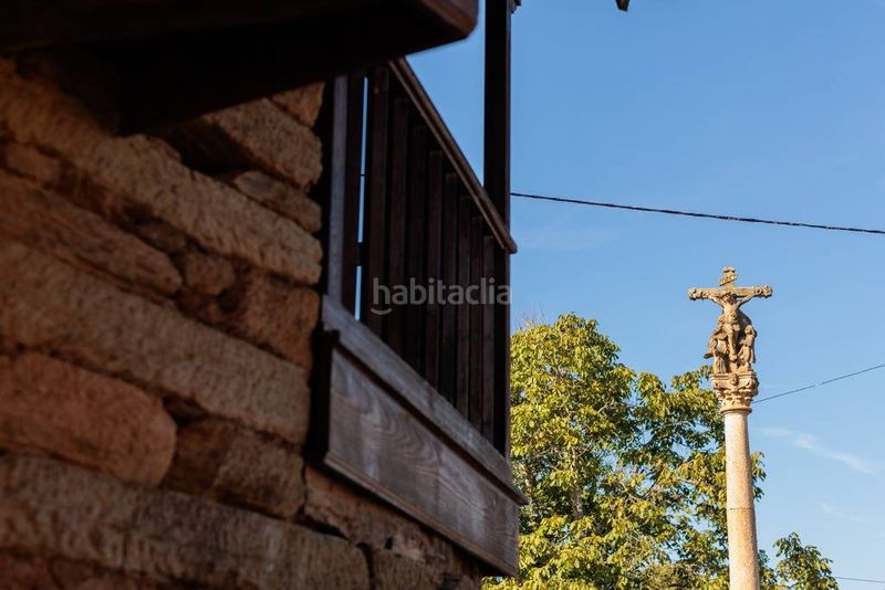 Foto f4d06ea1-b63d-425e-9df0-d44cc4c40a7b. Masia amb aparcament a Castrelo do Val