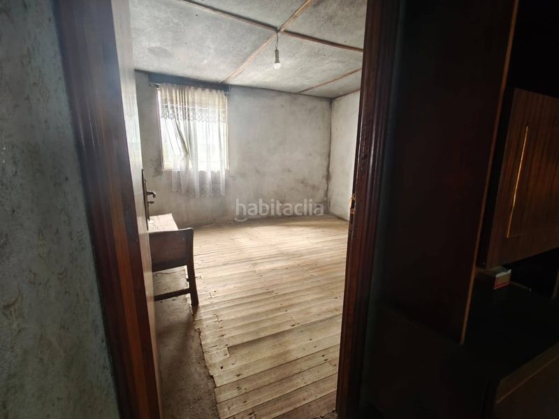 Foto e42b5a7e-b962-4cef-b2e9-48011372a29f. Casa amb aparcament a Palas de Rei