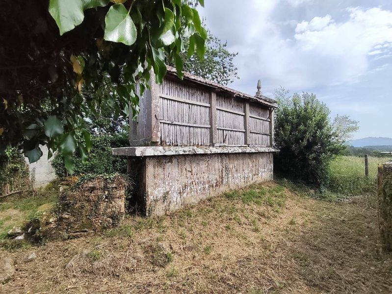 Foto f1eecf01-1fe2-4c7c-8195-1c7969ed8b6b. Casa amb aparcament a Parroquias de Santiago Santiago de Compostela