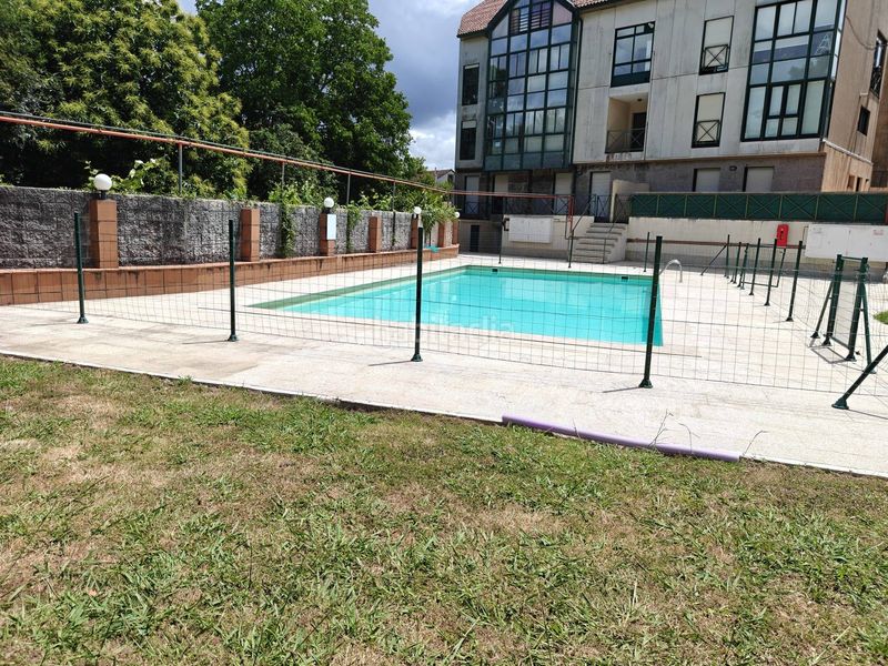 Foto 5bbbcb42-0da1-4cb7-92da-f382d5fc39cc. Duplex con parcheggio piscina in Bertamirans Ames