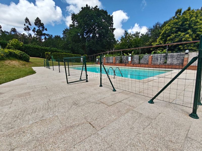 Foto 7d183914-ba24-484d-bef9-d668362cf3c7. Duplex con parcheggio piscina in Bertamirans Ames