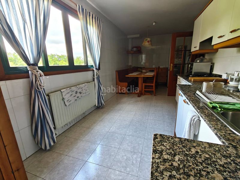 Foto a13c3024-6592-4428-920c-55edb9d5831f. Duplex con parcheggio piscina in Bertamirans Ames