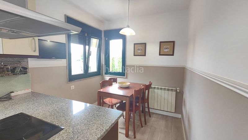 Foto edcd5565-d0ec-454a-a1a0-0da5d46b23d9. Casa amb calefacció aparcament a Bugallido Ames