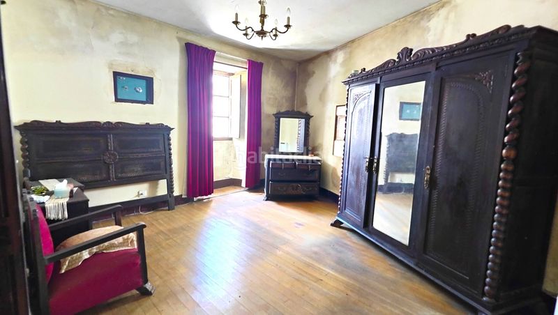 Foto ee06abae-d52f-40a1-98bc-77af3b0d0e0e. Casa a Ensanche - Sar Santiago de Compostela