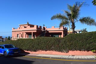 Xalet a San Antonio - Las Arenas. Villa exclusiva con jardines privados en puerto de la cruz, tene