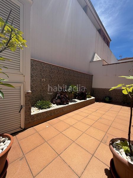 Foto ac75e9c5-8d93-4fbb-95eb-33d08a52bb1a. Casa amb aparcament a Zona Botánico Puerto de la Cruz