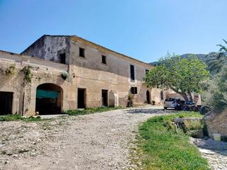 Finca rústica a Algaida. Auténtica possessió mallorquina en las laderas de randa
